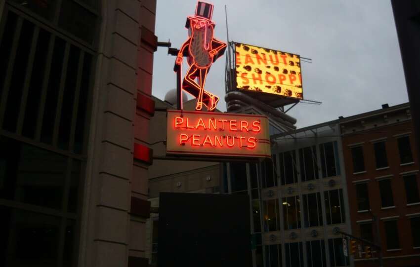 planters peanut sign peanut shoppe