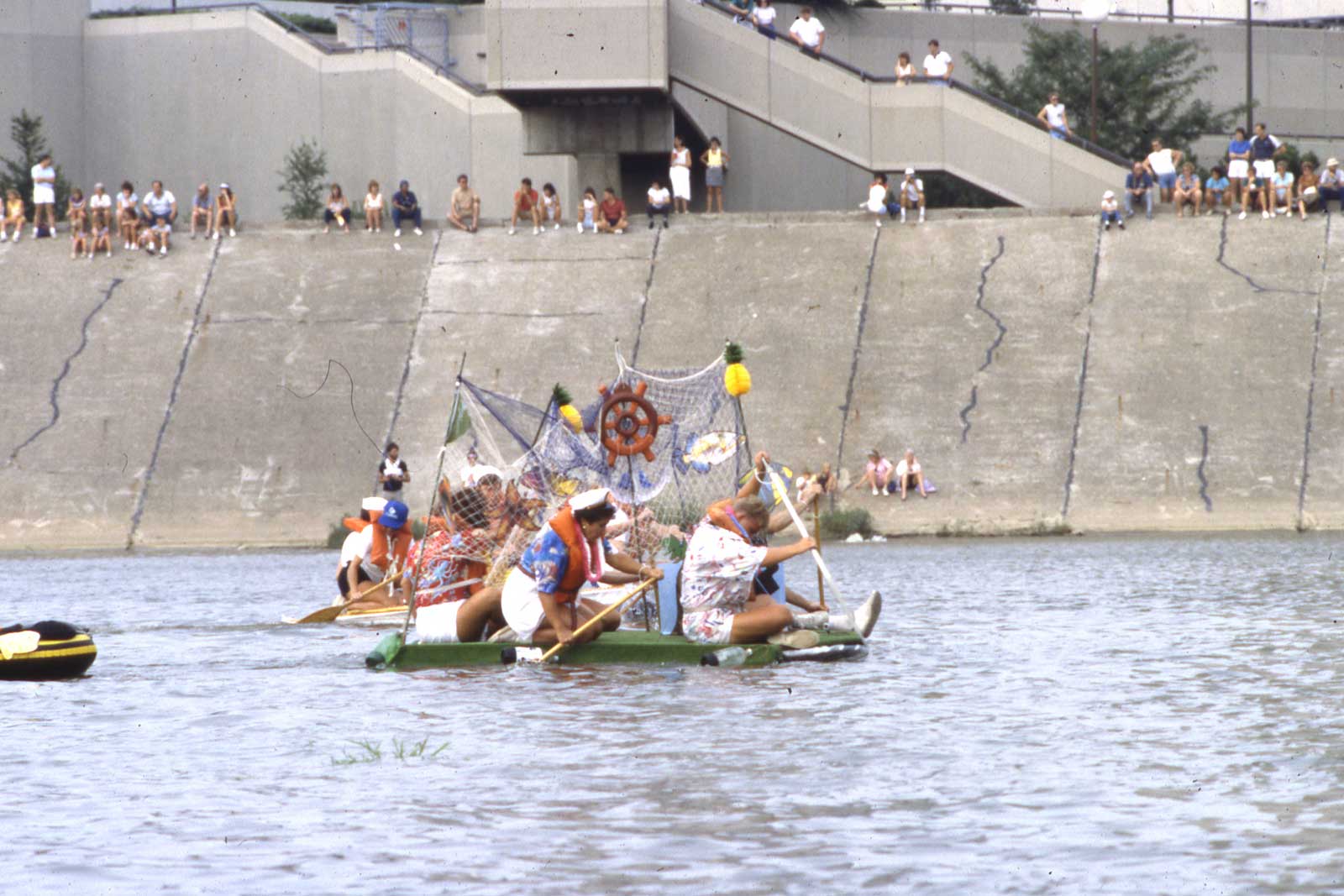 rafts in scioto superfest
